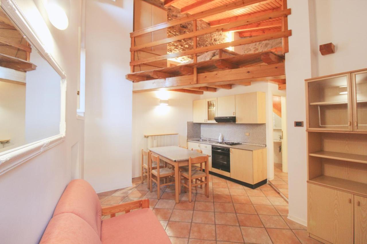 ドマーゾLa Casa Del Portoアパートメント エクステリア 写真